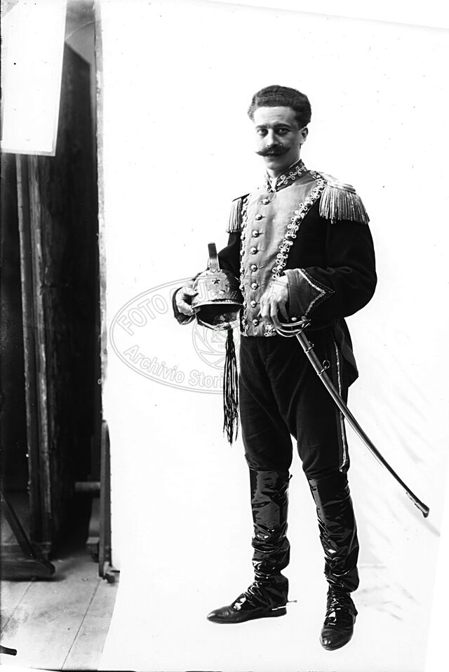 Figura di uomo in studio