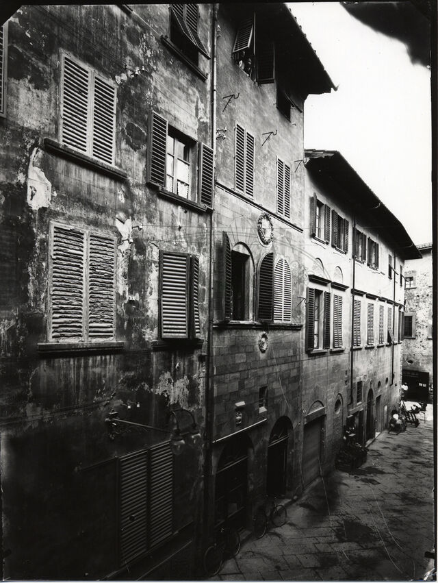 Via Cavour (antica Via di Vallelunga)