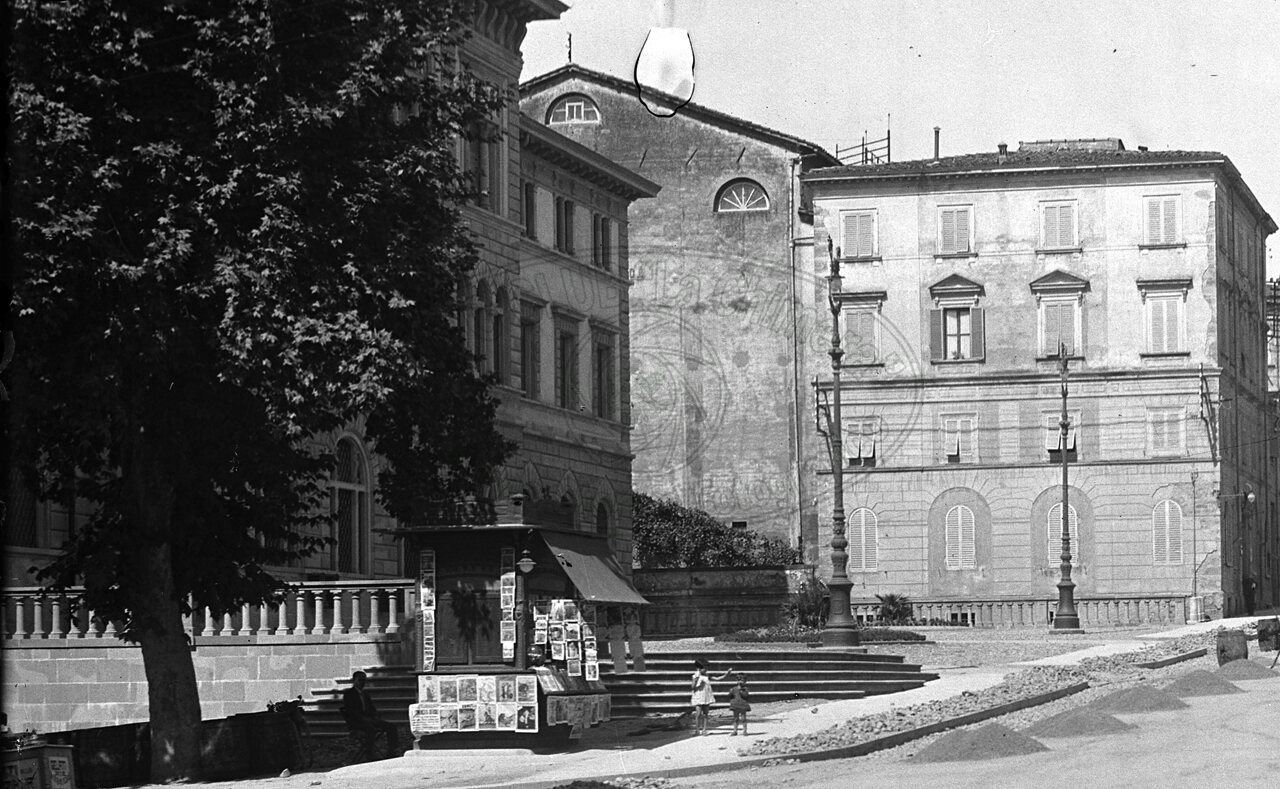 Chiosco di giornali