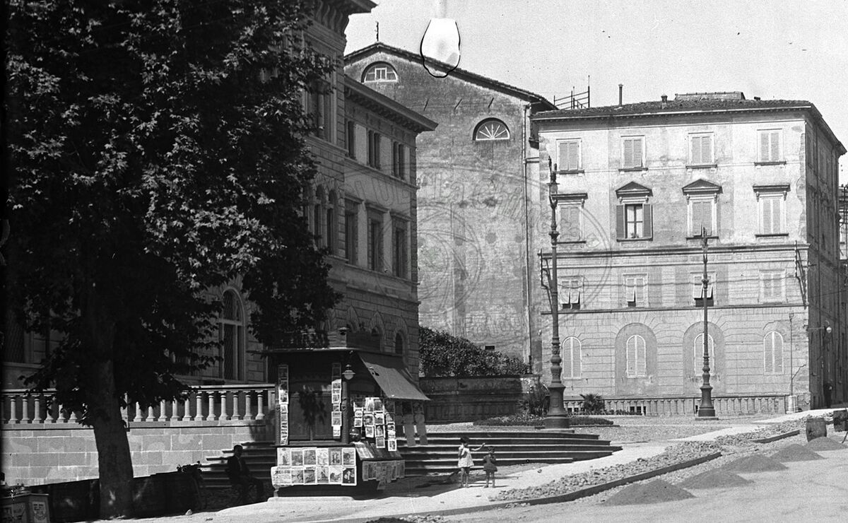 Chiosco di giornali