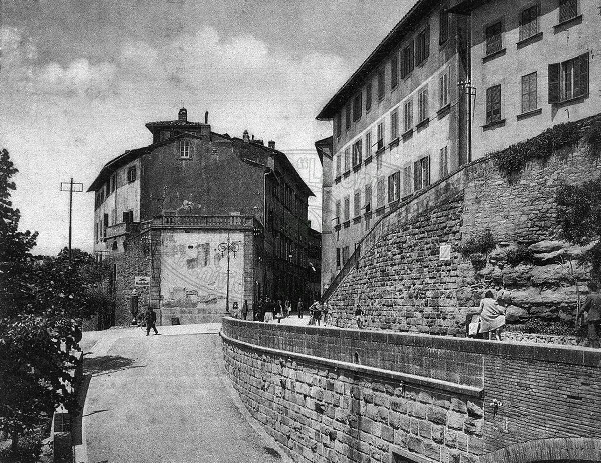 Verso la città
