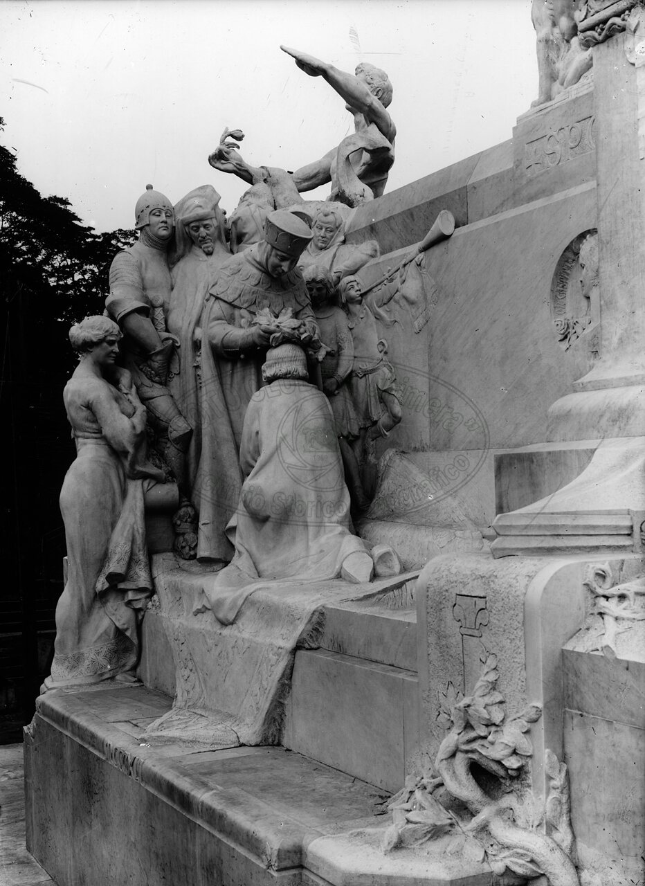 Monumento a Petrarca
