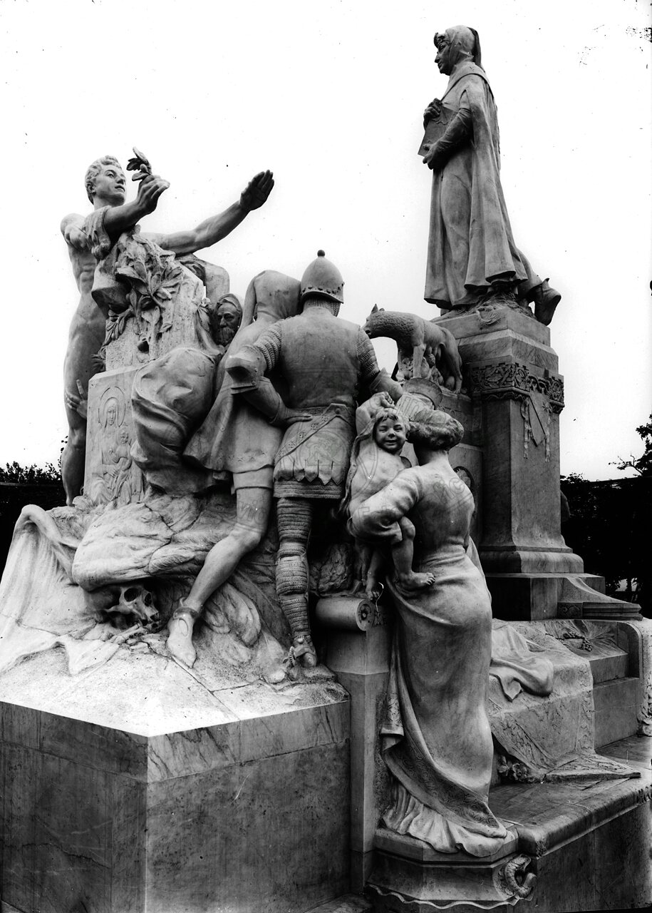 Monumento Petrarca