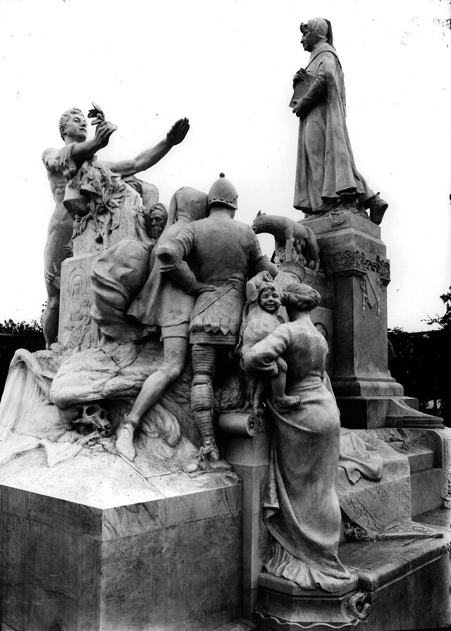 Monumento Petrarca