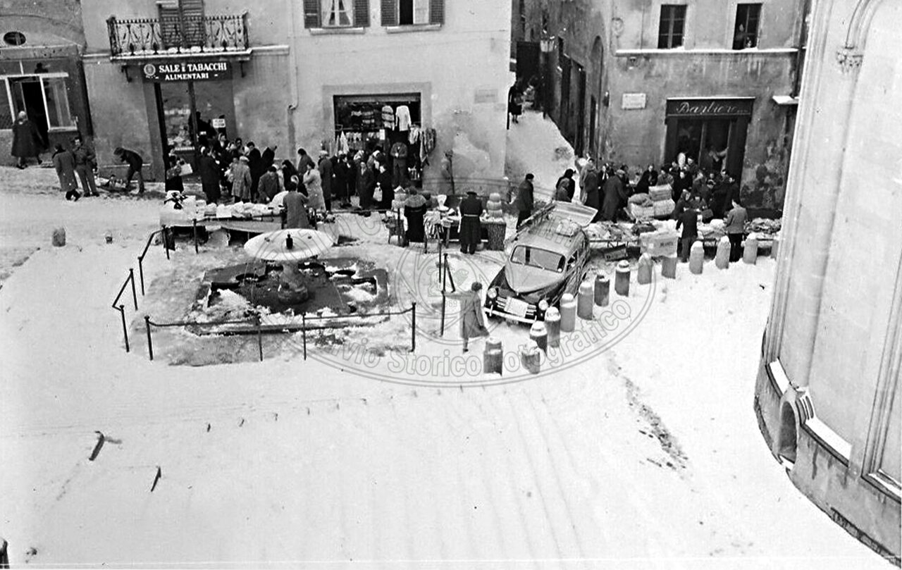 Nevicata in Piazza Grande (o Vasari)