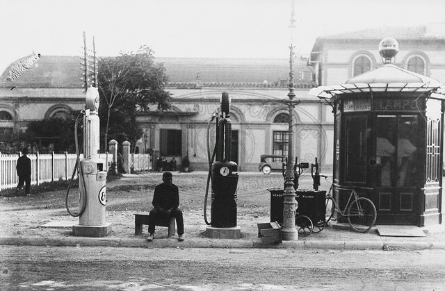 Distributore di benzina