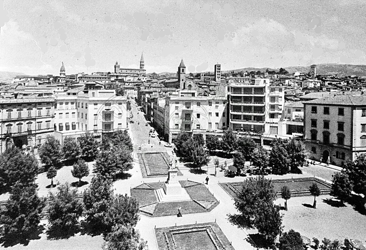 Piazza Guido Monaco