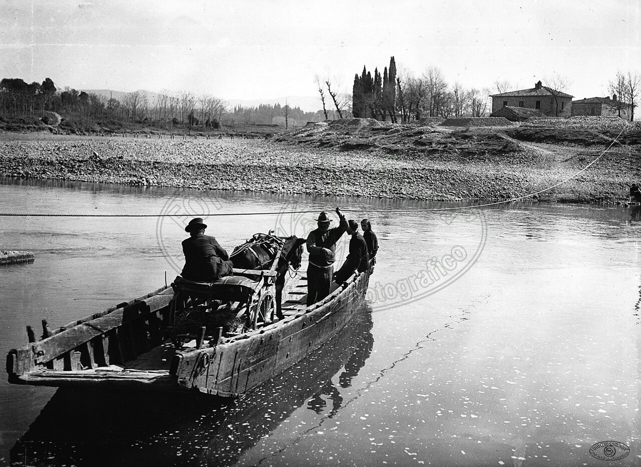 Traghetto sull’Arno