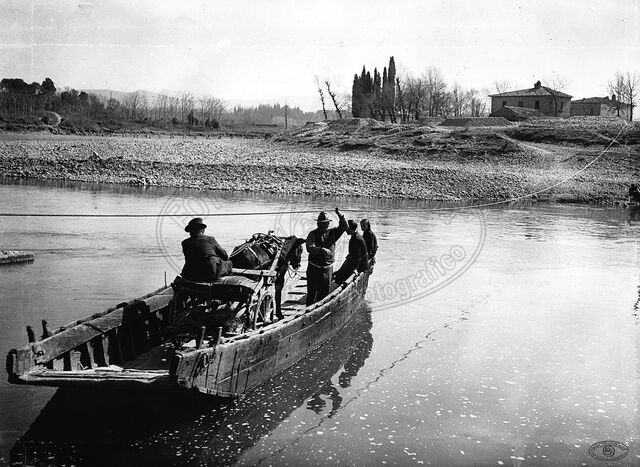 Traghetto sull’Arno
