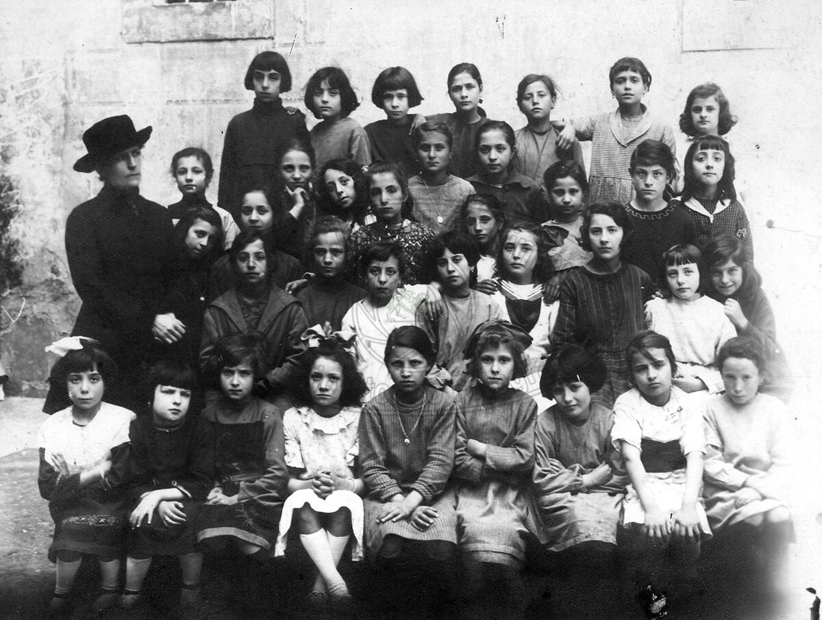 Scuola elementare femminile