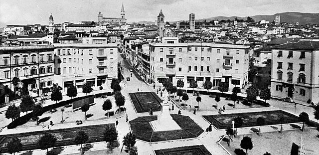 Piazza Guido Monaco