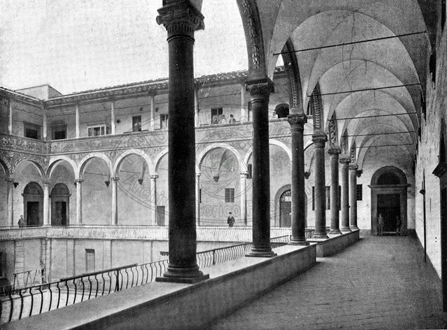 Chiostro del Palazzo della Badia