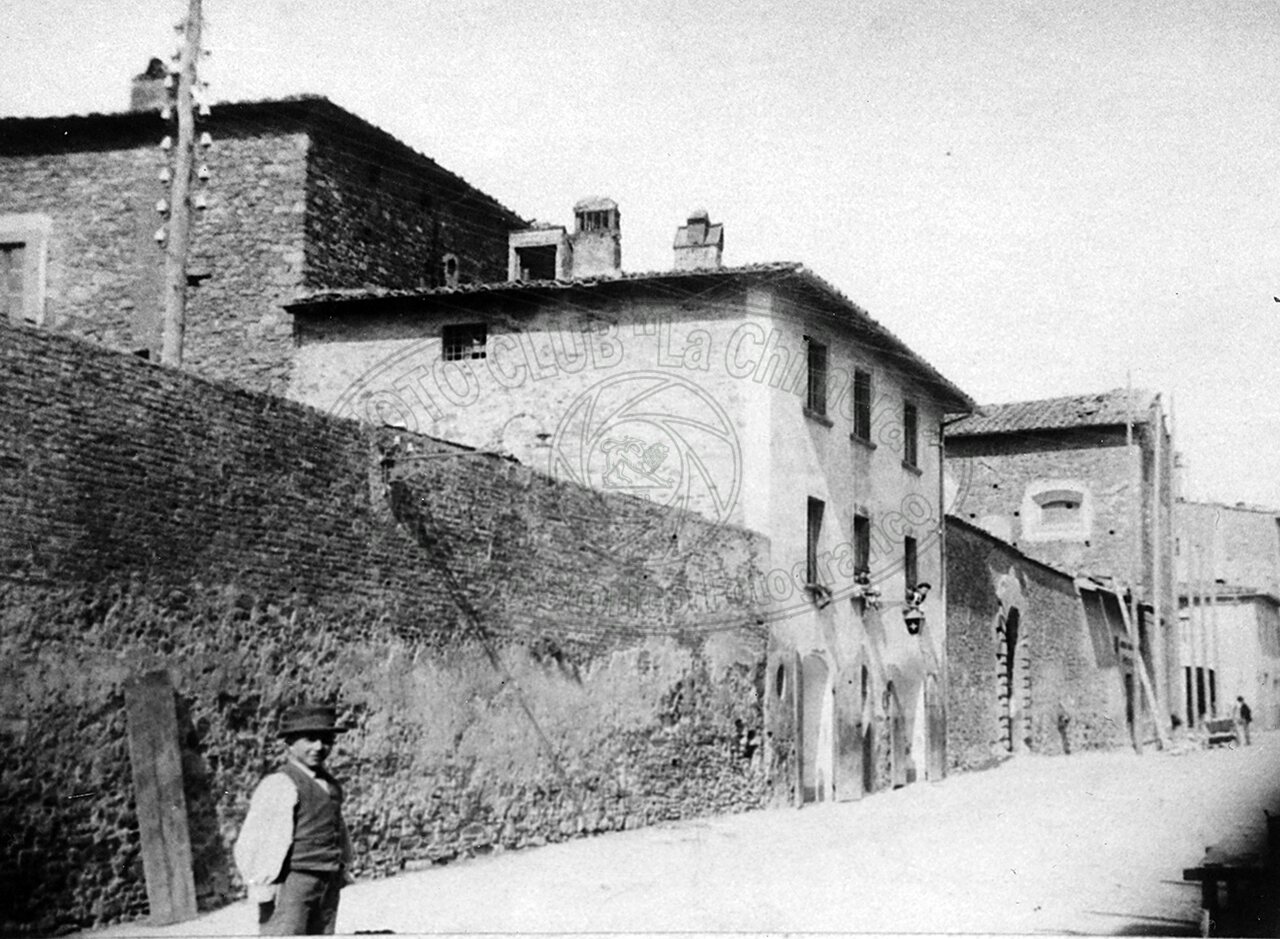 Via Porta Buja (o Buia)