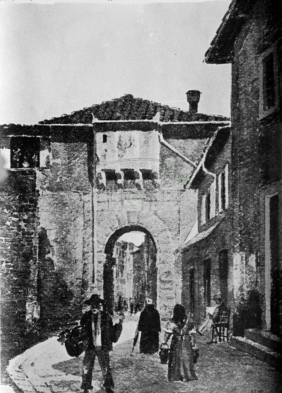 Porta Crucifera