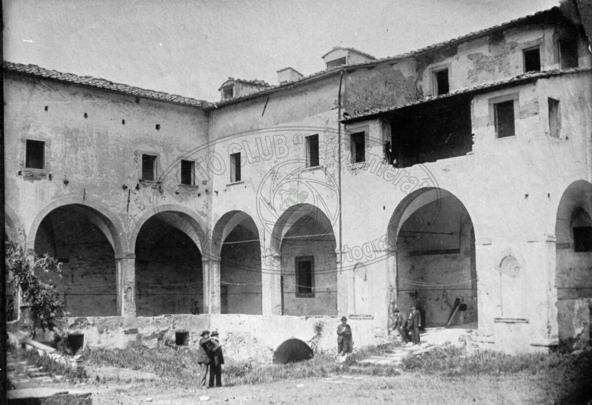 Interno del “Conventaccio” in Via Porta Buja