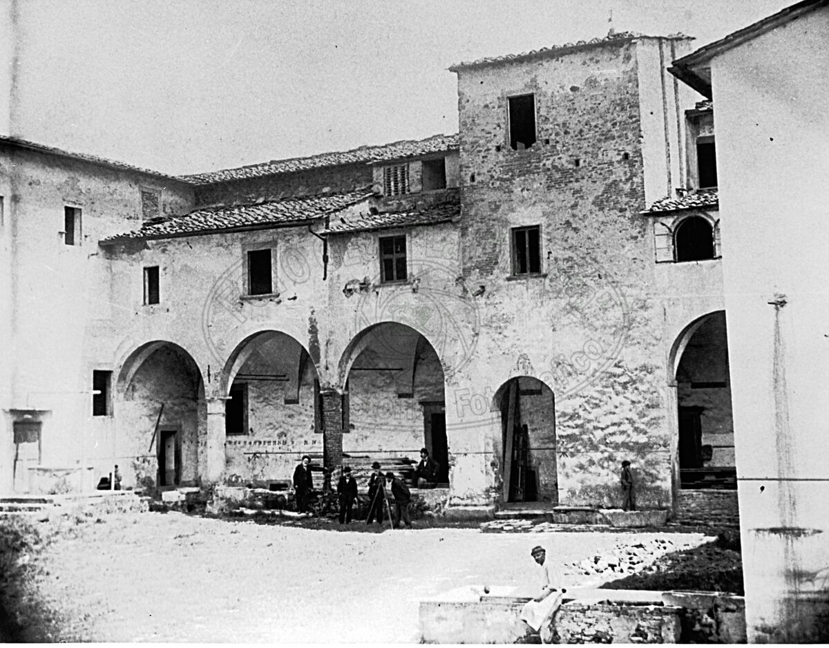 Interno del “Conventaccio” in Via Porta Buja