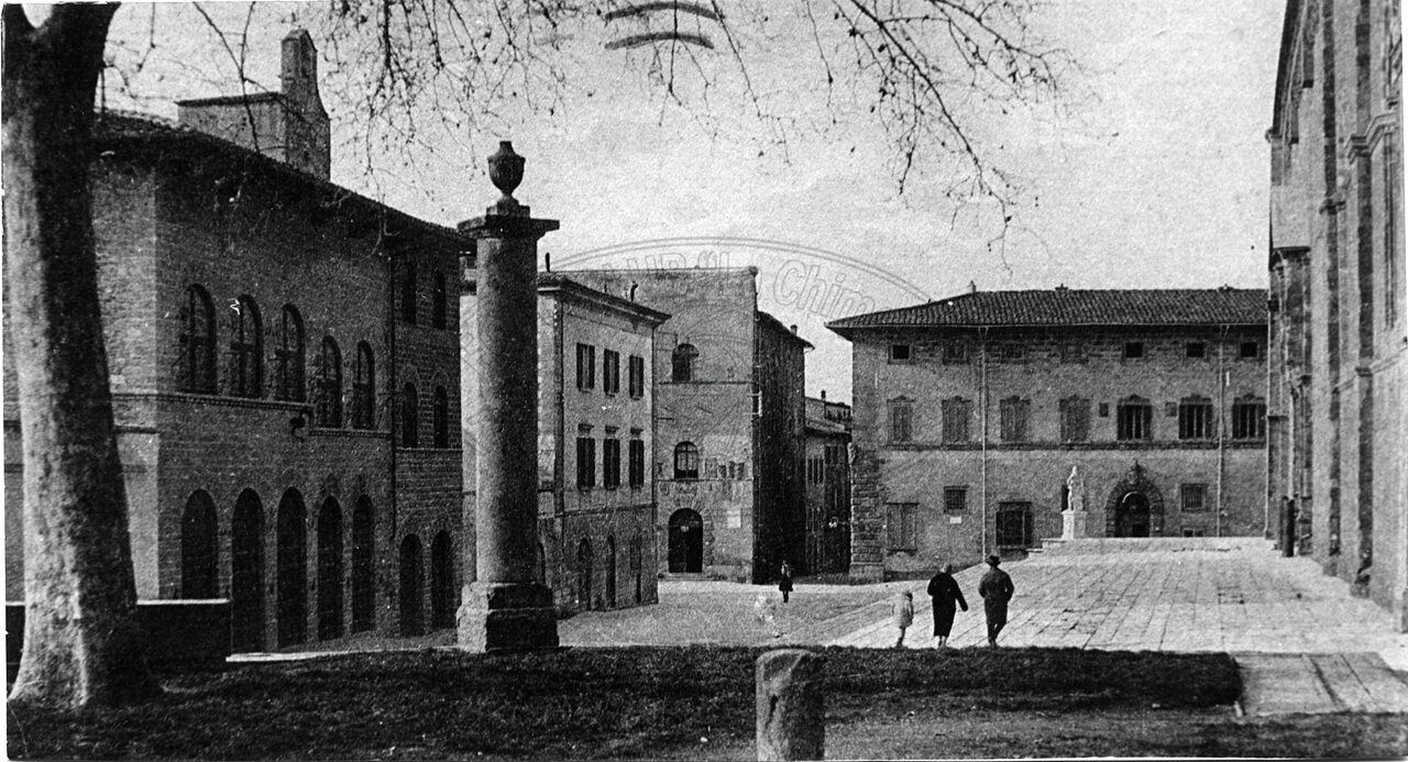 Via Ricasoli e sagrato del Duomo