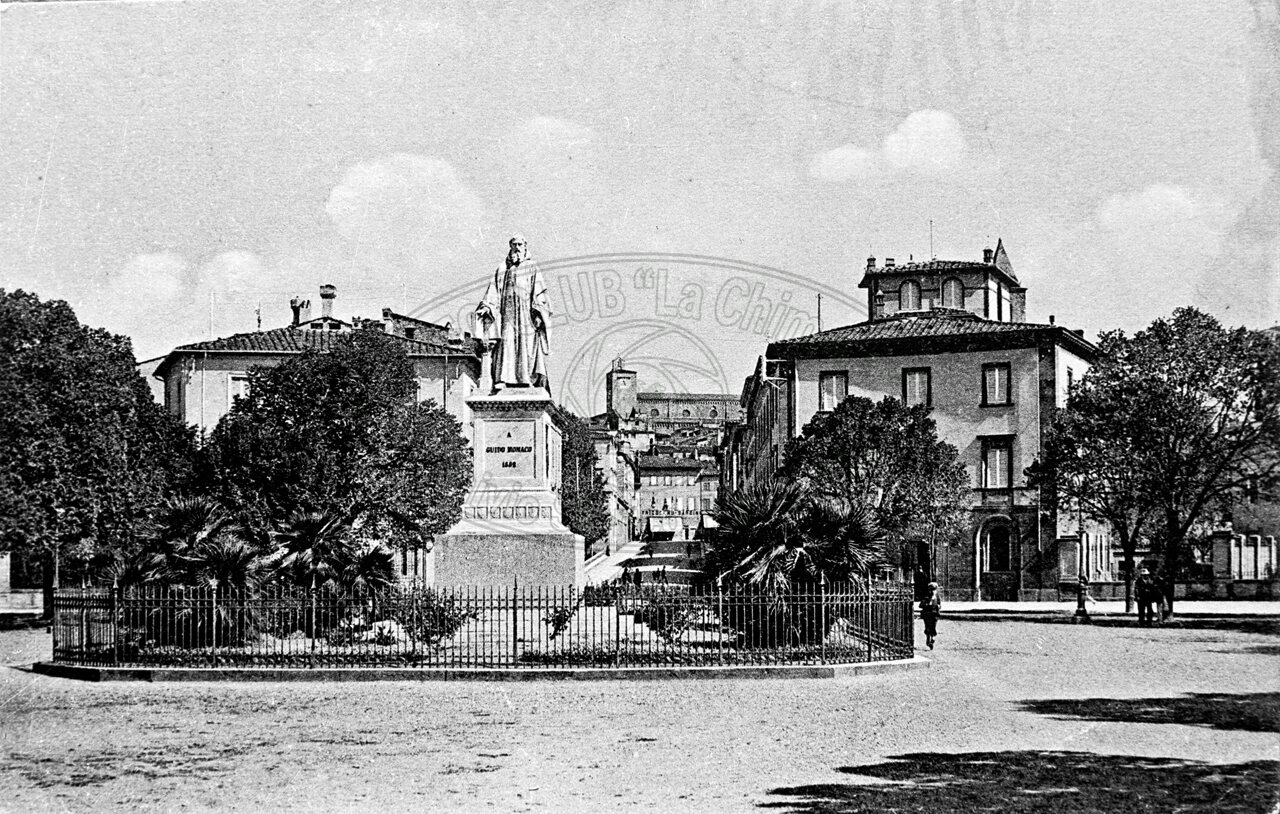 Piazza Guido Monaco
