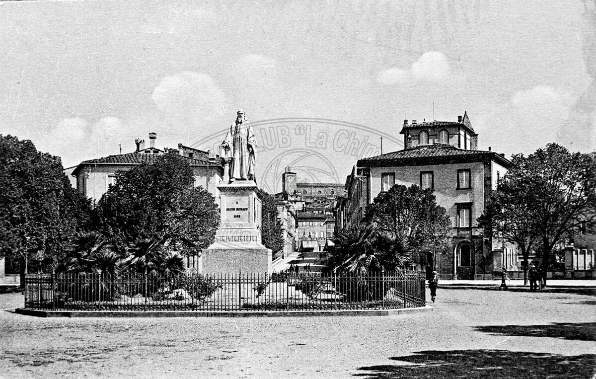 Piazza Guido Monaco