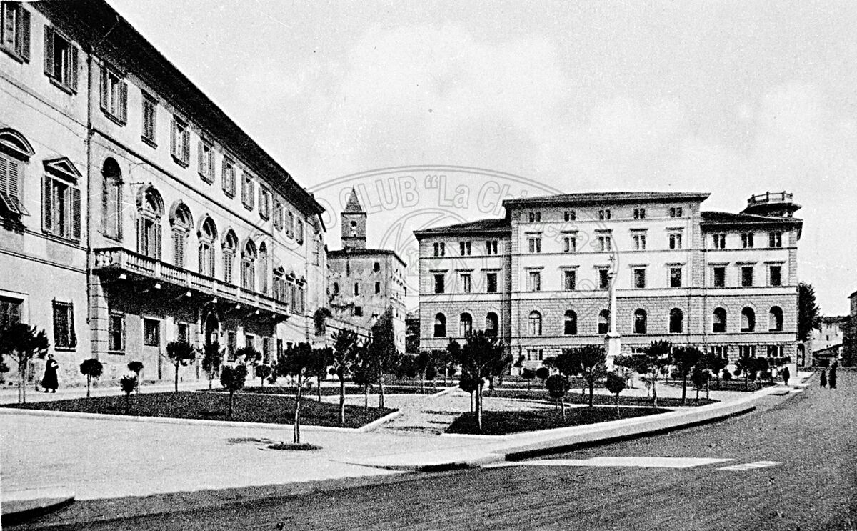 Panoramica di Piazza del Popolo