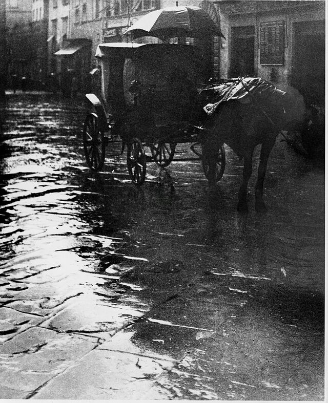 Carrozza sotto la pioggia