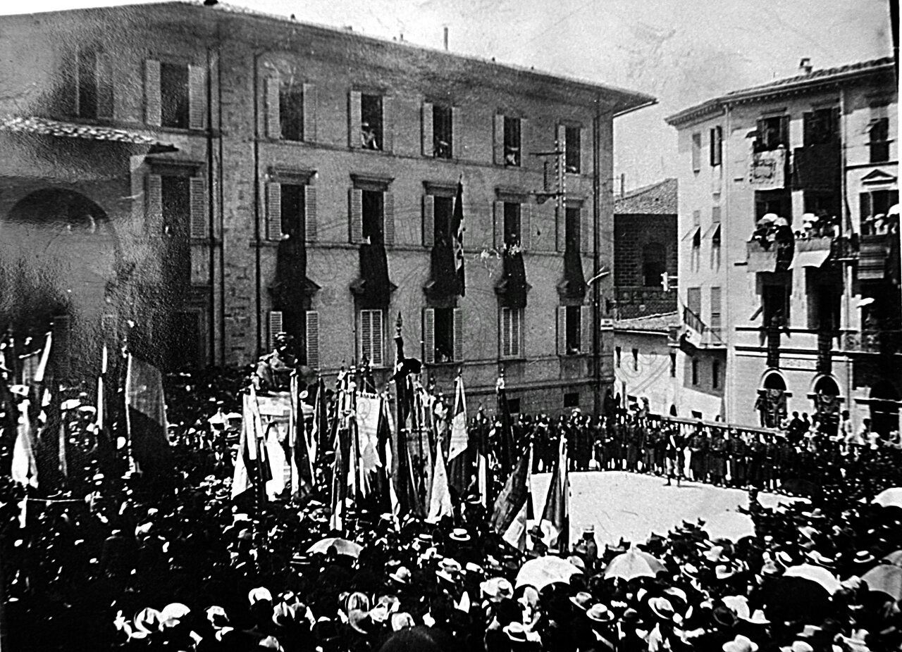 Piazza della Badia (o Principe Amedeo, già della Posta Vecchia)