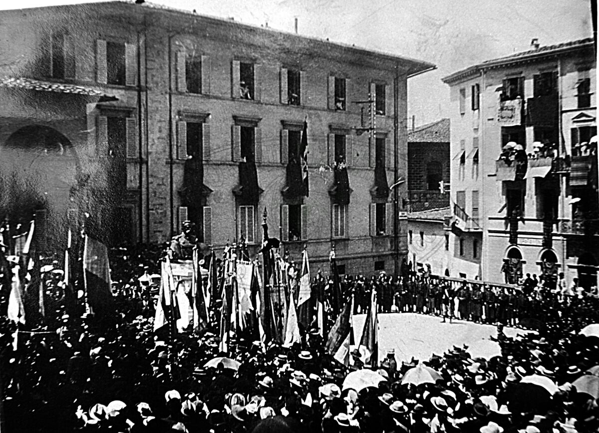 Piazza della Badia (o Principe Amedeo, già della Posta Vecchia)