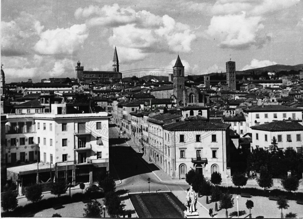 Piazza Guido Monaco