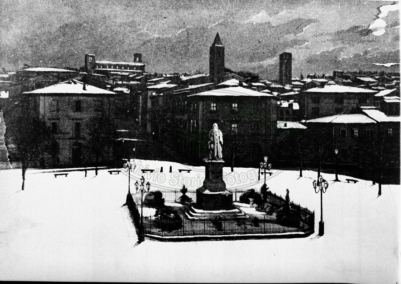 Piazza Guido Monaco