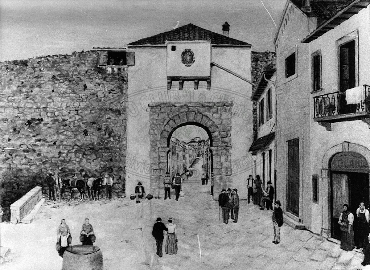 Porta Crucifera