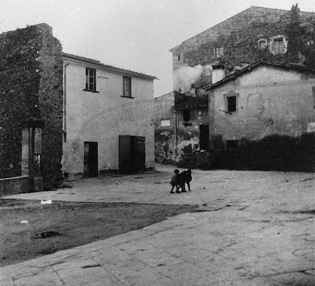 Piazza di Porta Crucifera