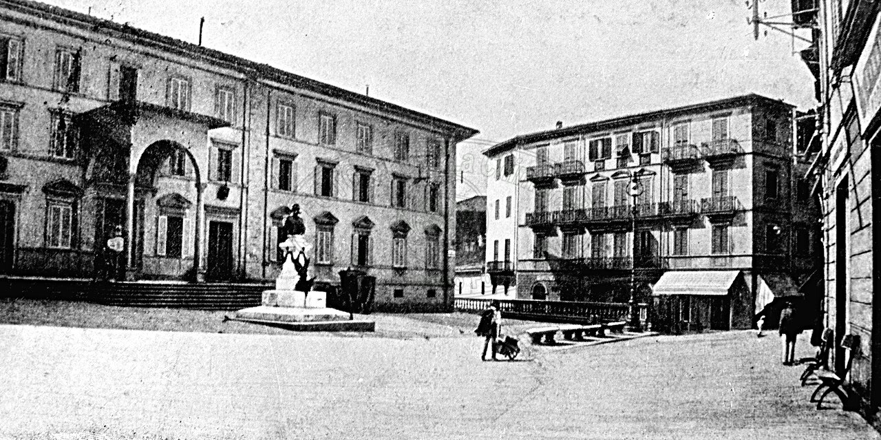 Piazza della Badia (o Principe Amedeo, già della Posta Vecchia)