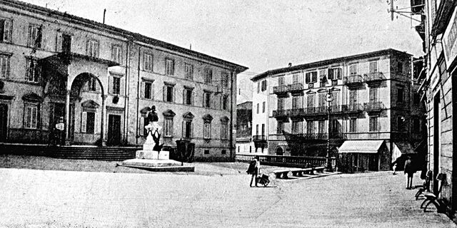 Piazza della Badia (o Principe Amedeo, già della Posta Vecchia)
