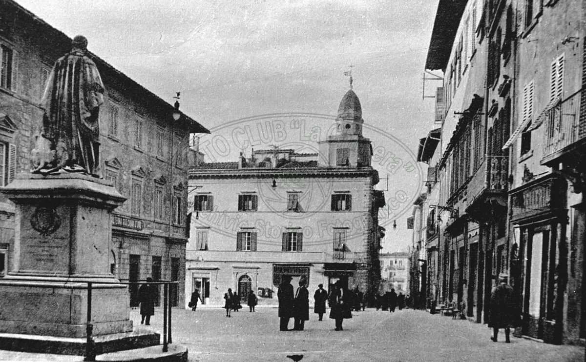 Piazza S. Francesco (o Umberto I)