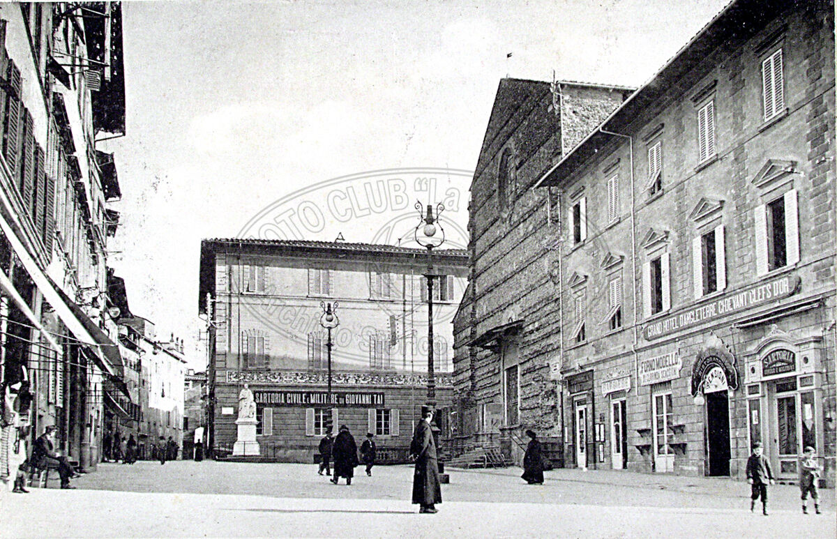 Piazza S. Francesco (o Umberto I)