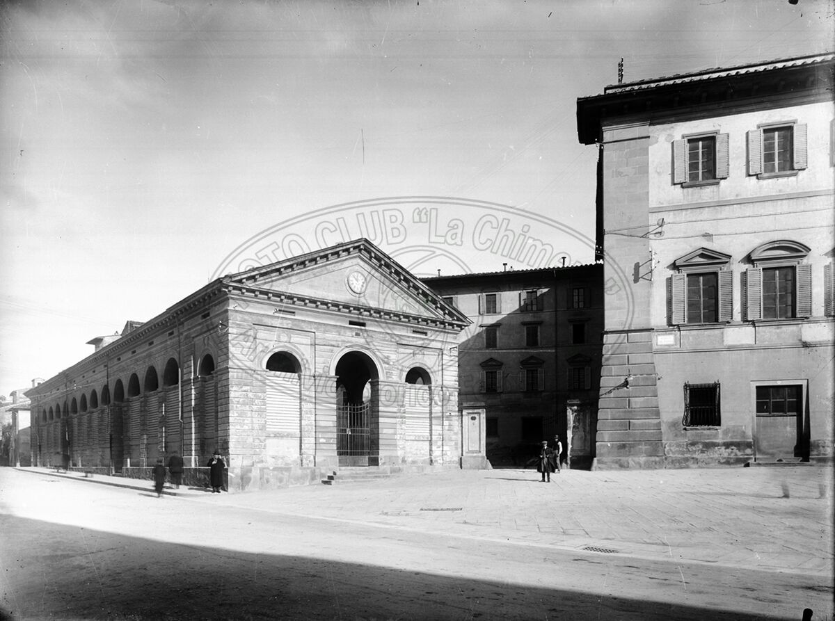 Logge del Grano in Piazza del Popolo