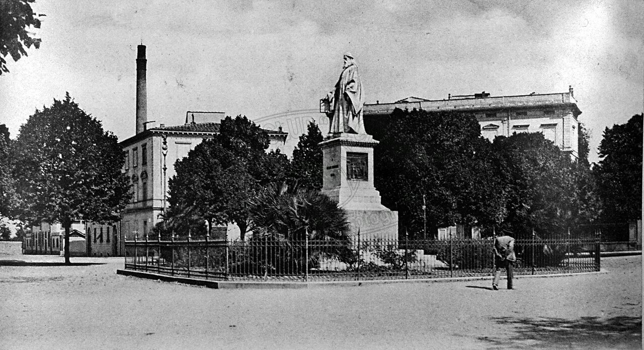 Piazza Guido Monaco