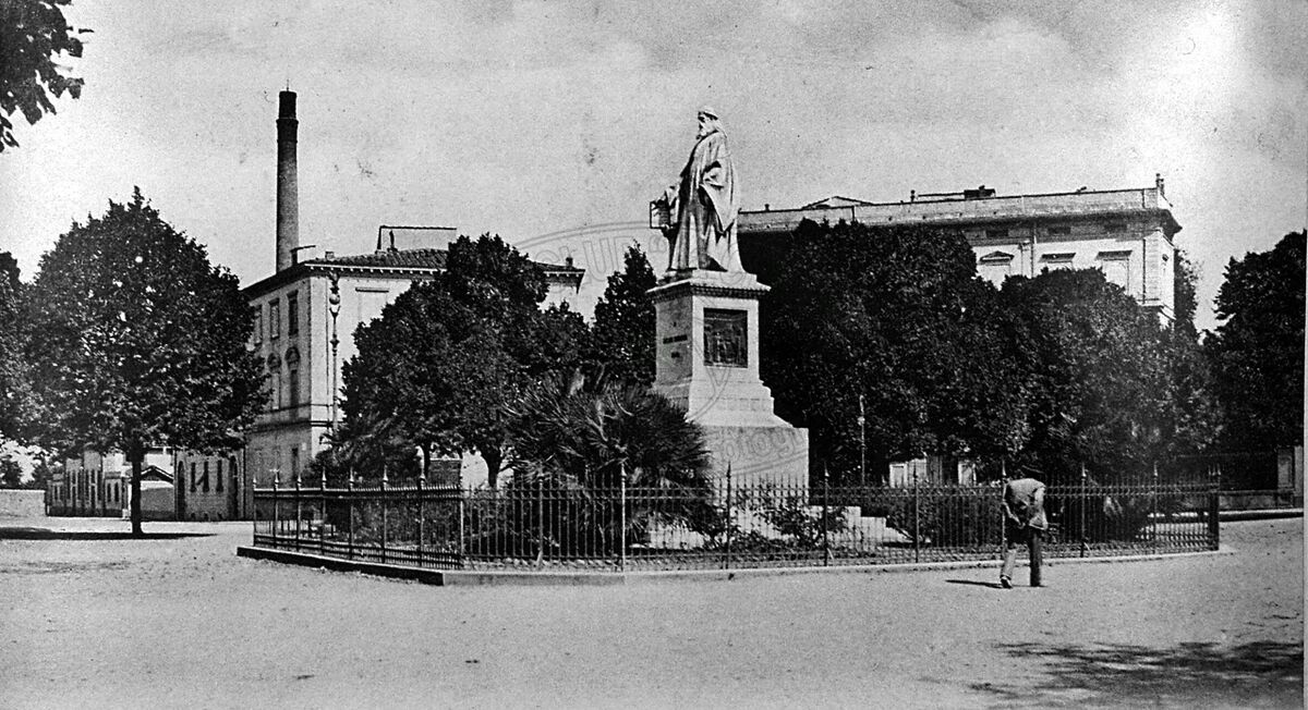 Piazza Guido Monaco