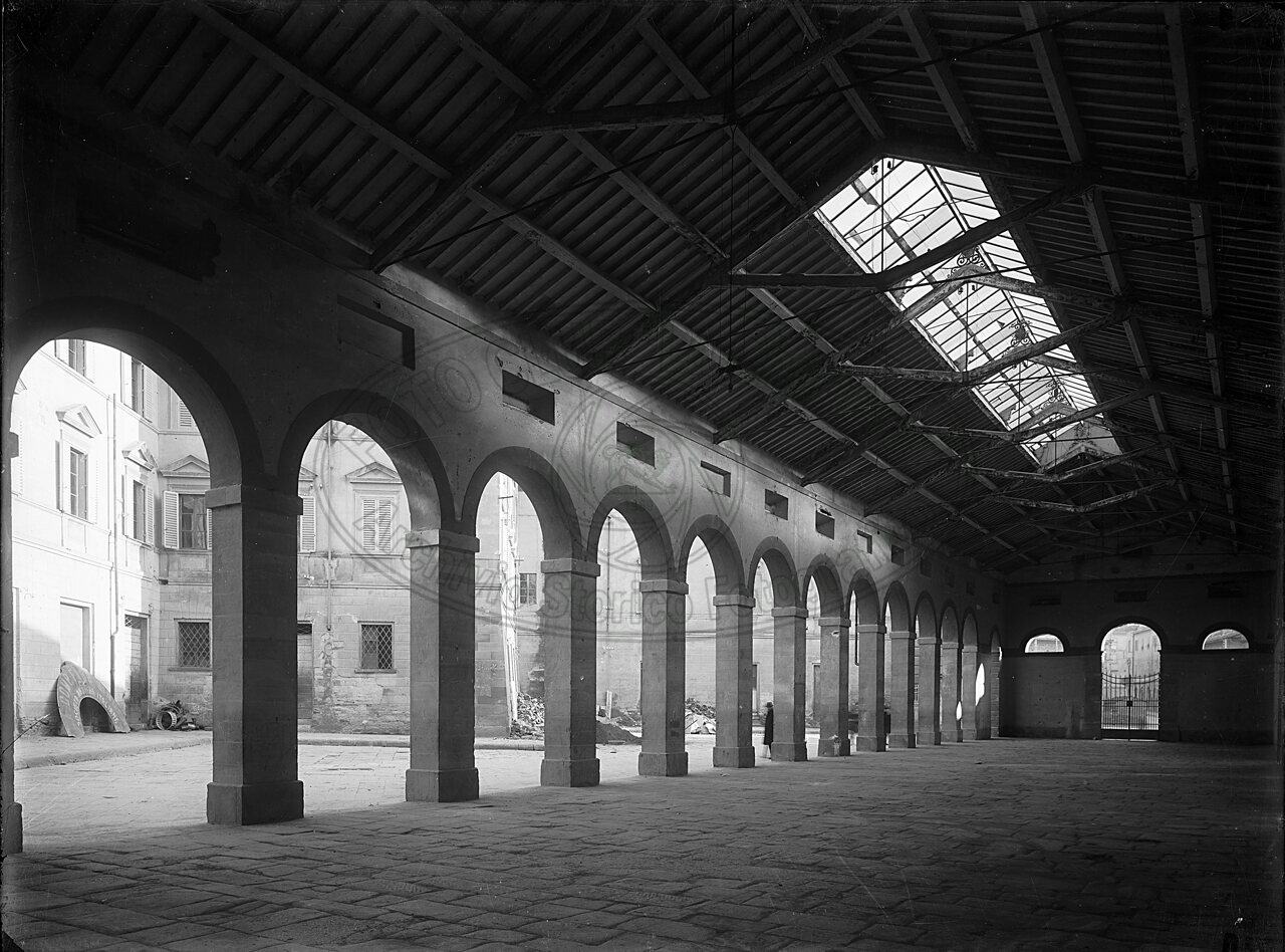 Logge del Grano in Piazza del Popolo