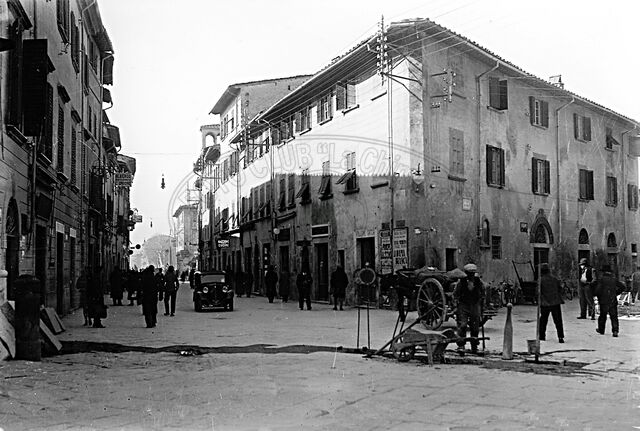 Piazza S. Iacopo (Jacopo)