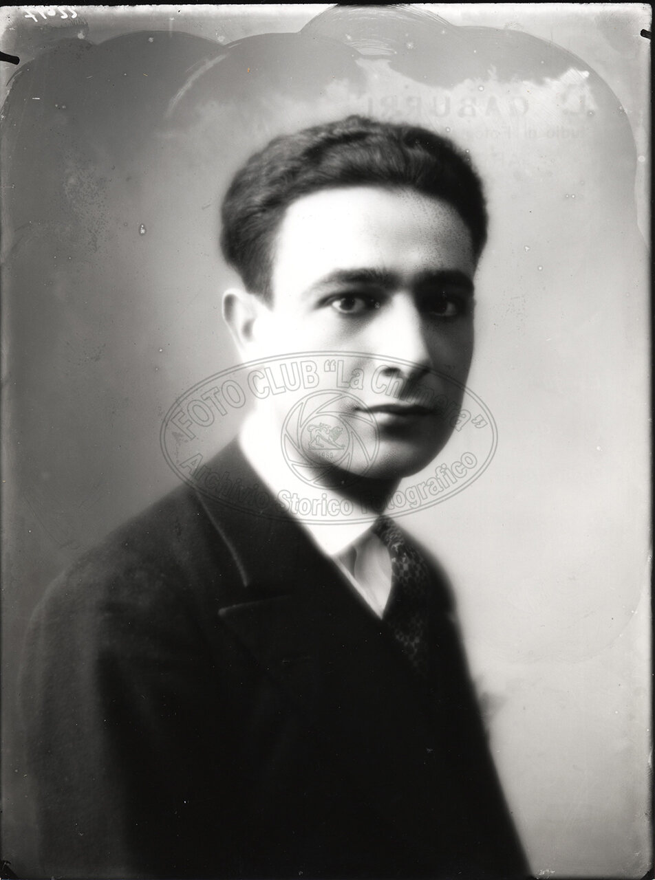 Ritratto Di Uomo