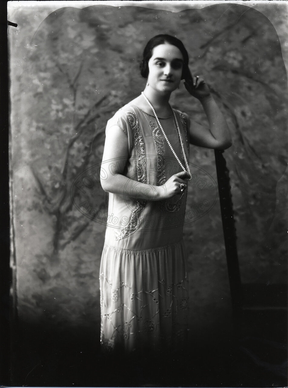 Ritratto Di Donna