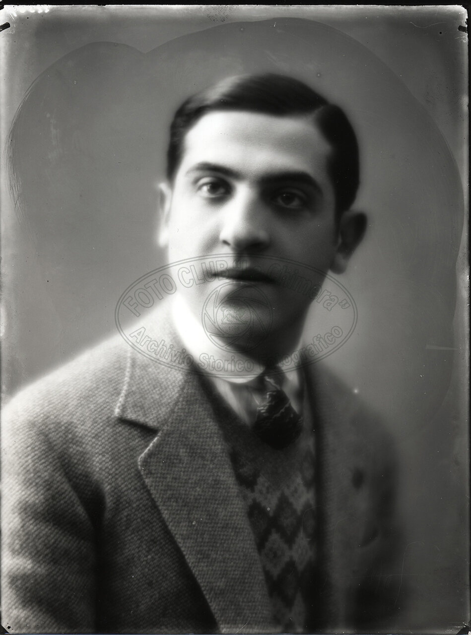 Ritratto Di Uomo