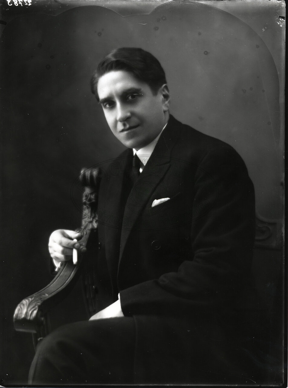 Ritratto Di Uomo
