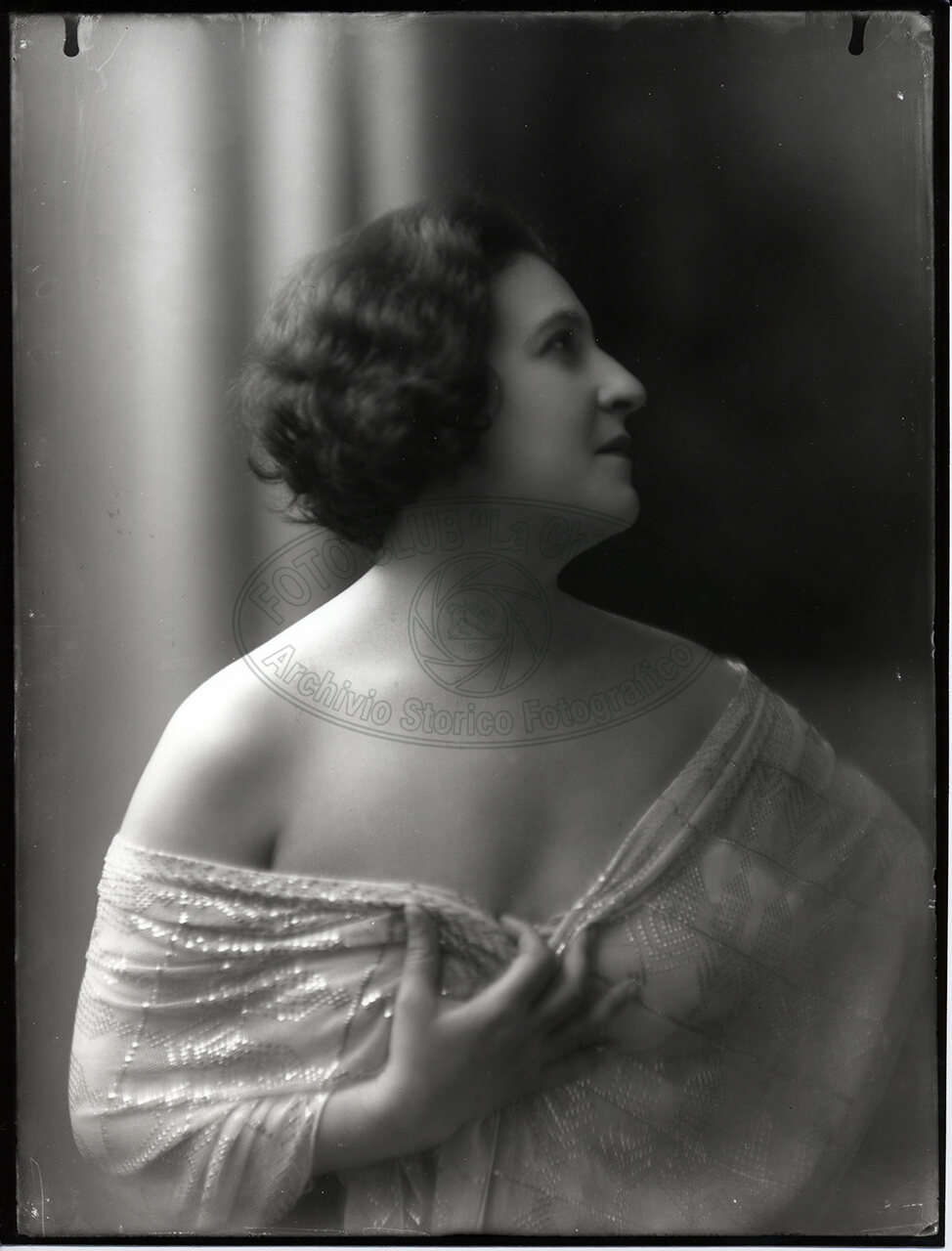 Ritratto Di Donna Discinta