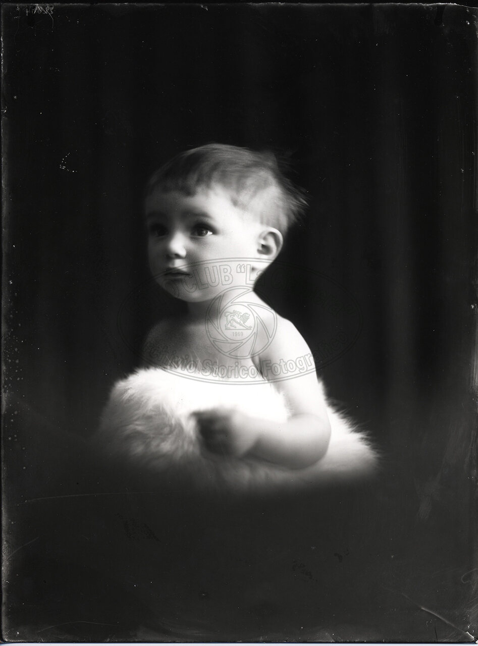 Ritratto Di Bambino