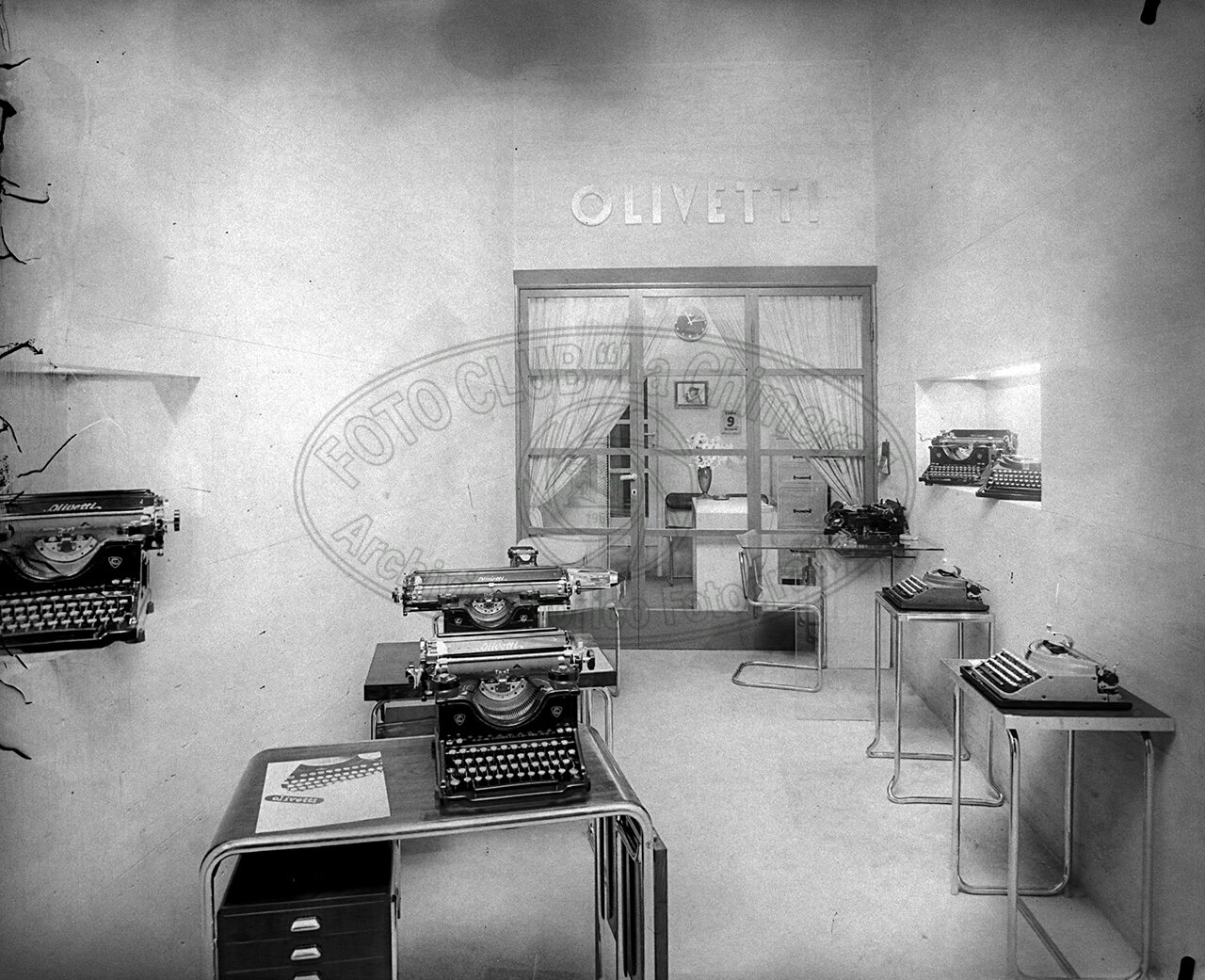 Arezzo Negozio Olivetti Interno