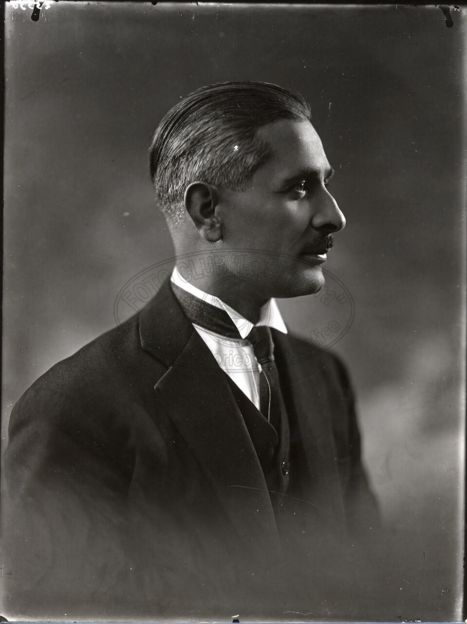 Ritratto Di Uomo