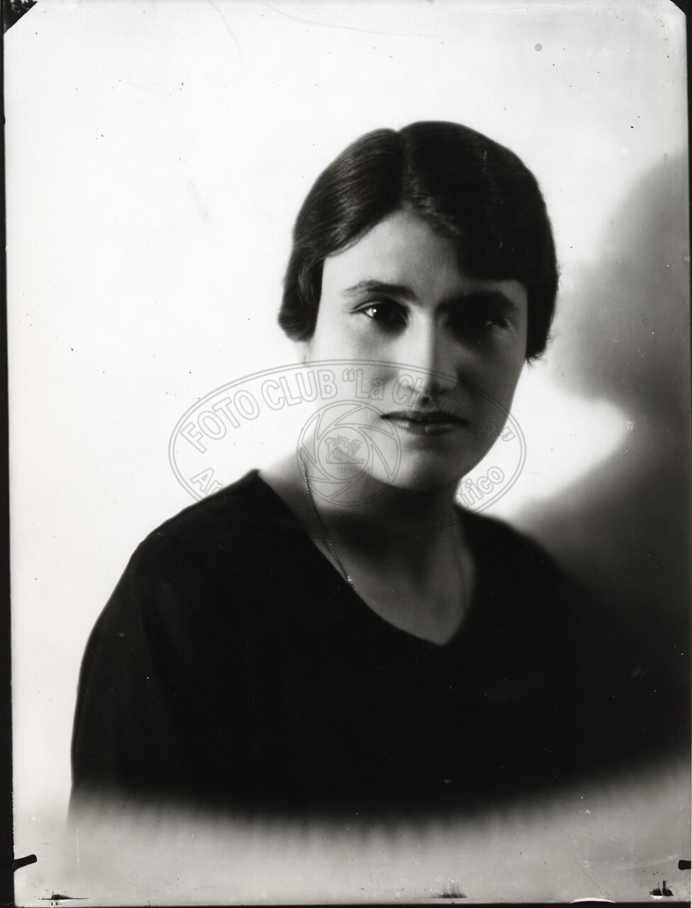 Ritratto Di Donna