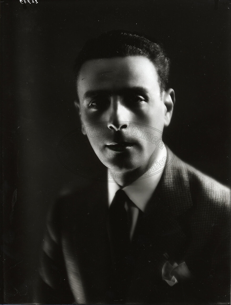 Ritratto Di Uomo